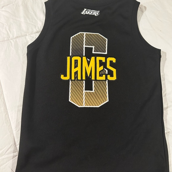 YOUTH LEBRON JAMES JERSEY SIZE 8 NWOT - Picture 2 of 4
